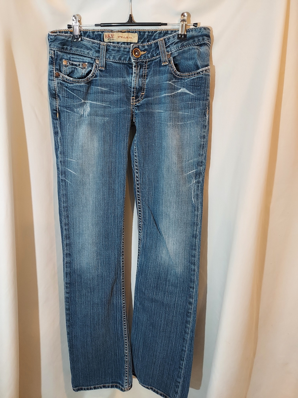 BKE Stella Low Rise Bootcut Jeans Medium Wash Distressed Size 28